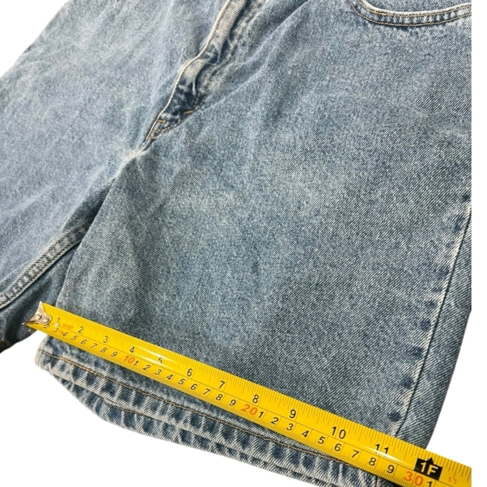 Vintage Y2K 2001 mom Levis Junior Relaxed Fit Blue Denim Shorts Size 14 Made - Picture 7 of 13